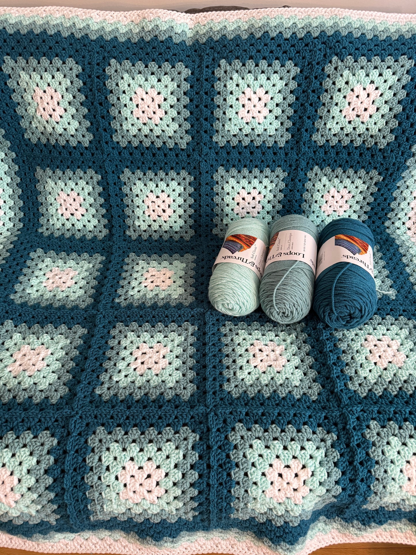 Granny Square Blanket - Shades of Teal