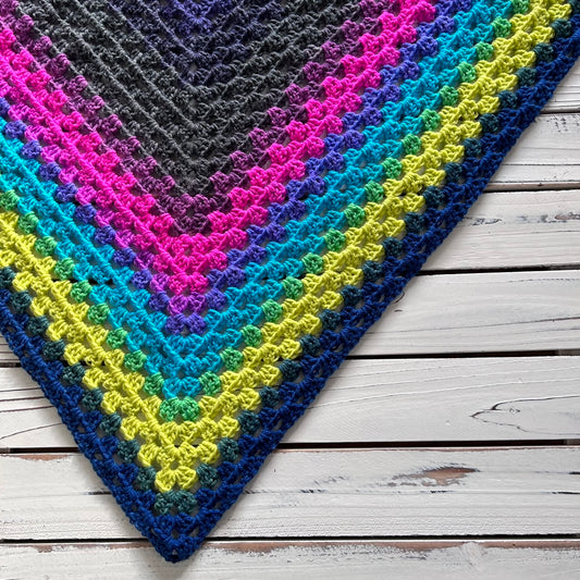 Granny Shawl - PDF Crochet Pattern - DIGITAL DOWNLOAD